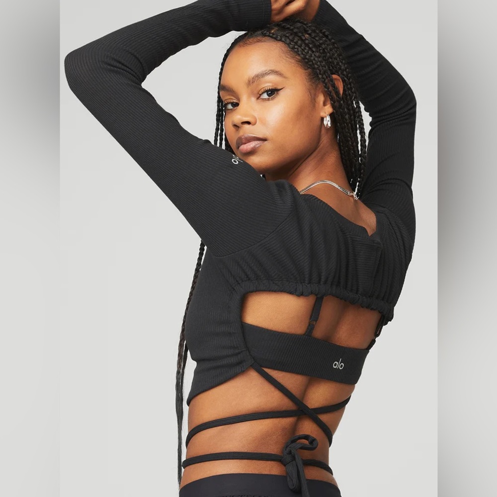 ALO Yoga Black Long Sleeve Crop Top